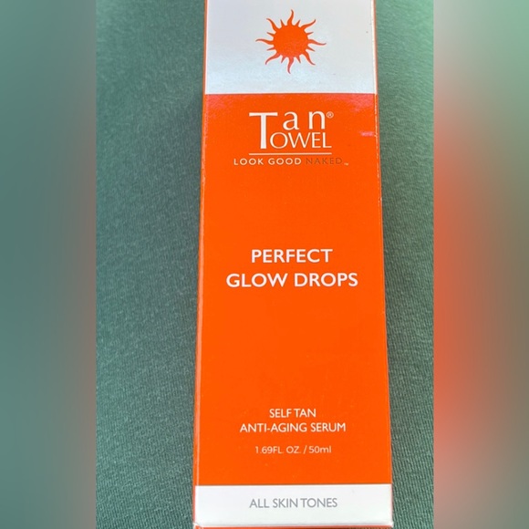 New In The Box Tan Towel Perfect Glow Drops - Picture 2 of 3
